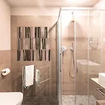 Terrazza Mazzini Lakeside Deluxe דירה